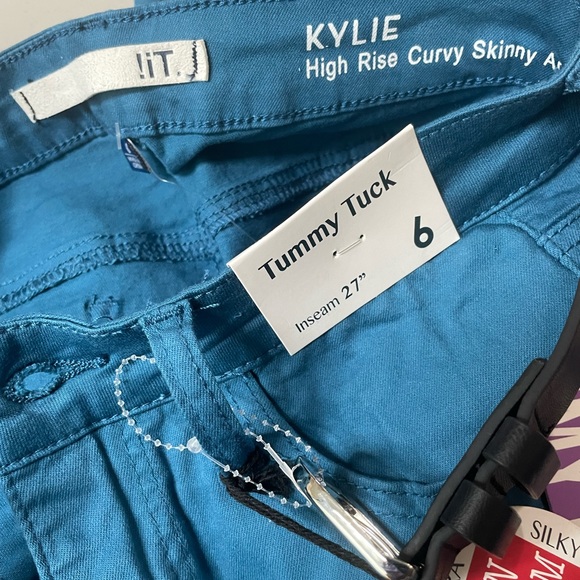 - !iT jeans Kylie size 6 - Picture 10 of 13